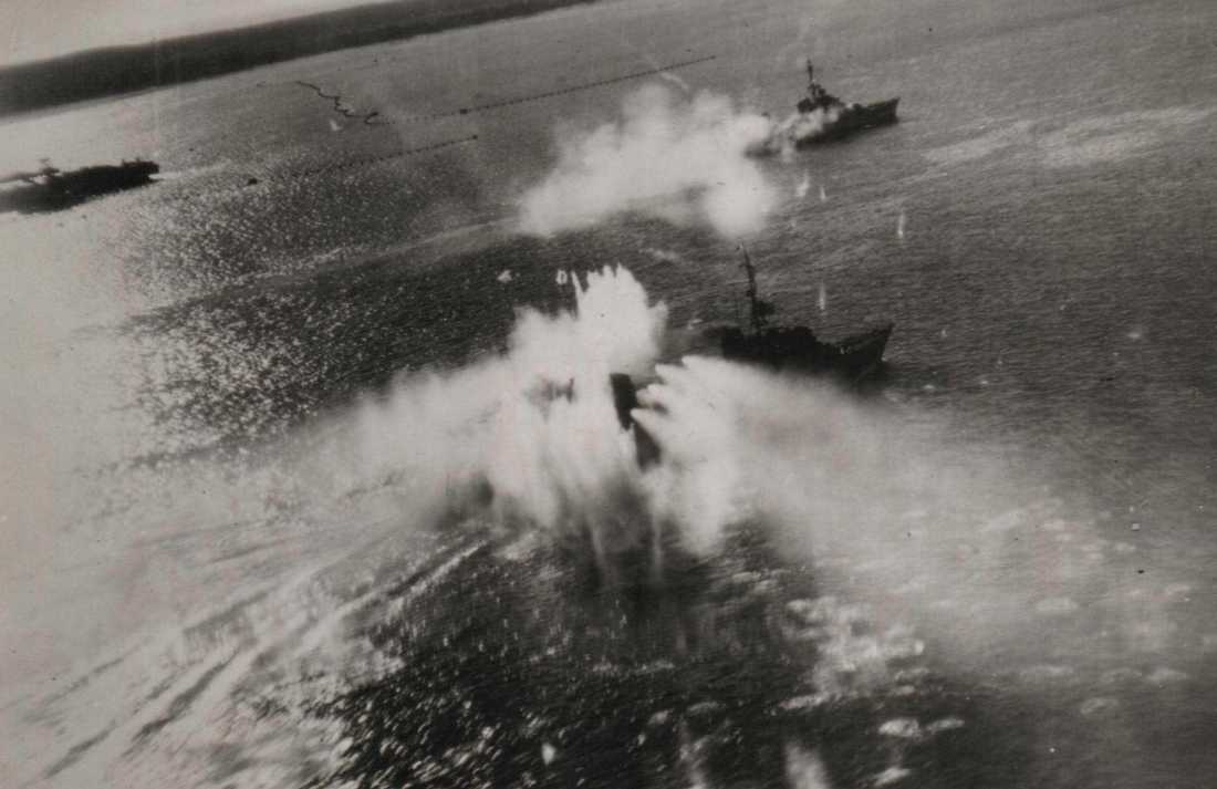 24 Aug 44 strike photo.jpg